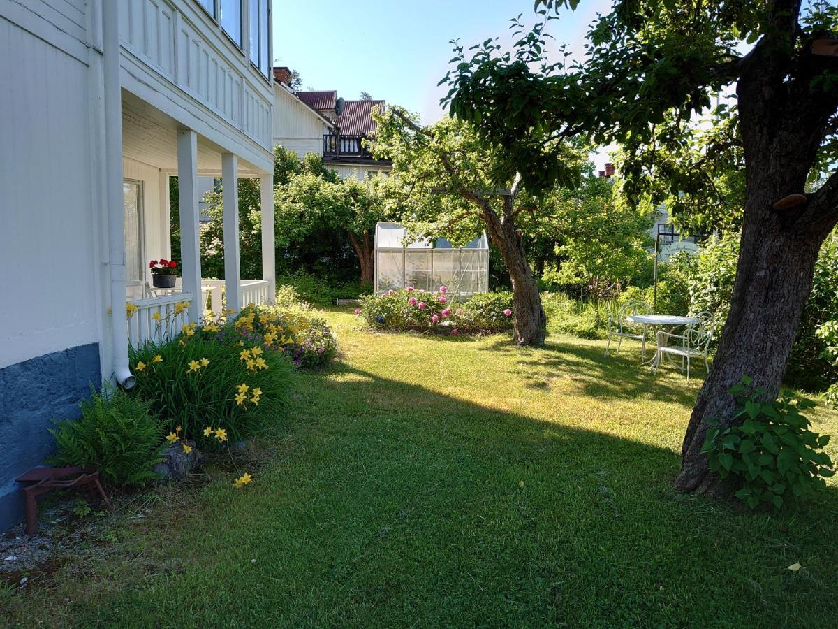 Angelsberg Vandrarhemmet Tallbacka/Aengelsberg Hostel מראה חיצוני תמונה