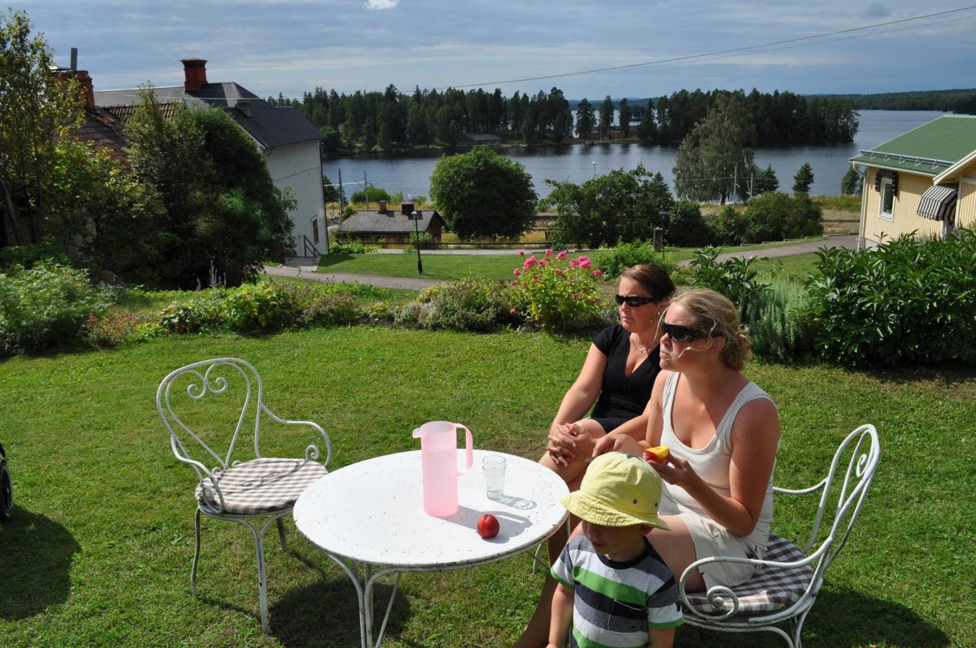 Angelsberg Vandrarhemmet Tallbacka/Aengelsberg Hostel מראה חיצוני תמונה